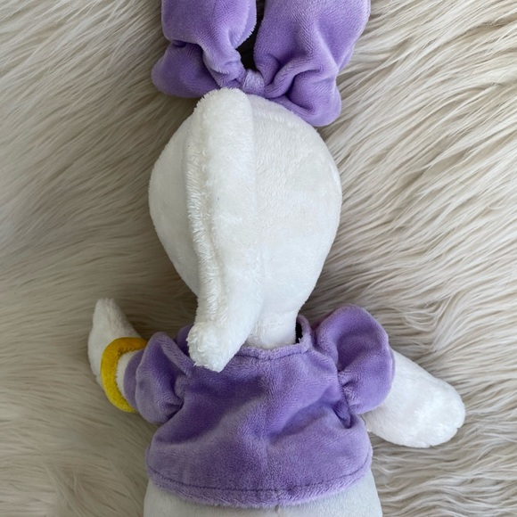 Disney Store Daisy Duck Purple 18” Plush Stuffed Animal - Picture 6 of 9